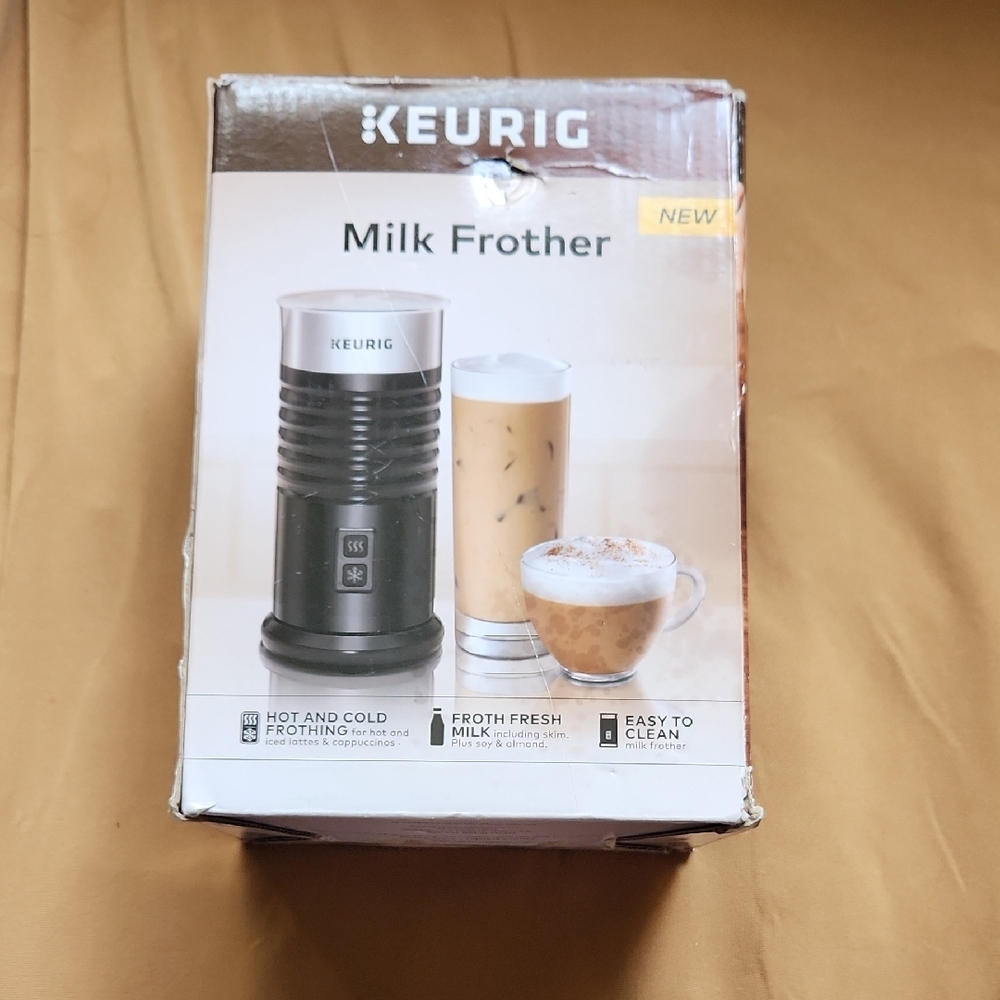 Keurig Black and Silver Milk Frother - Picture 3 of 4